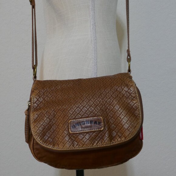 Union Bay Brown Soft Faux Leather Crossbody Shoulderbag 10" x 8" in - Picture 2 of 14